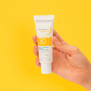 Bioderma Photoderm AKN Mat SPF 30 for Combination Acne-Prone Skin