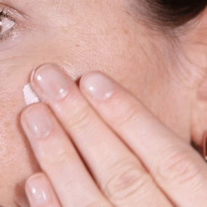 Hello Sunday The Illuminating One Glow Primer SPF50