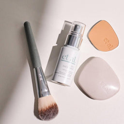 et al. Powder Foundation Makeup Kit