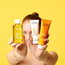 Super Facialist Vitamin C+ Brighten Micro Polish Wash