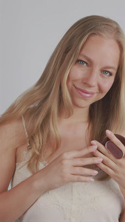 Manta Fine or Fragile & Sensitive Scalp Brush - Classic Burgundy