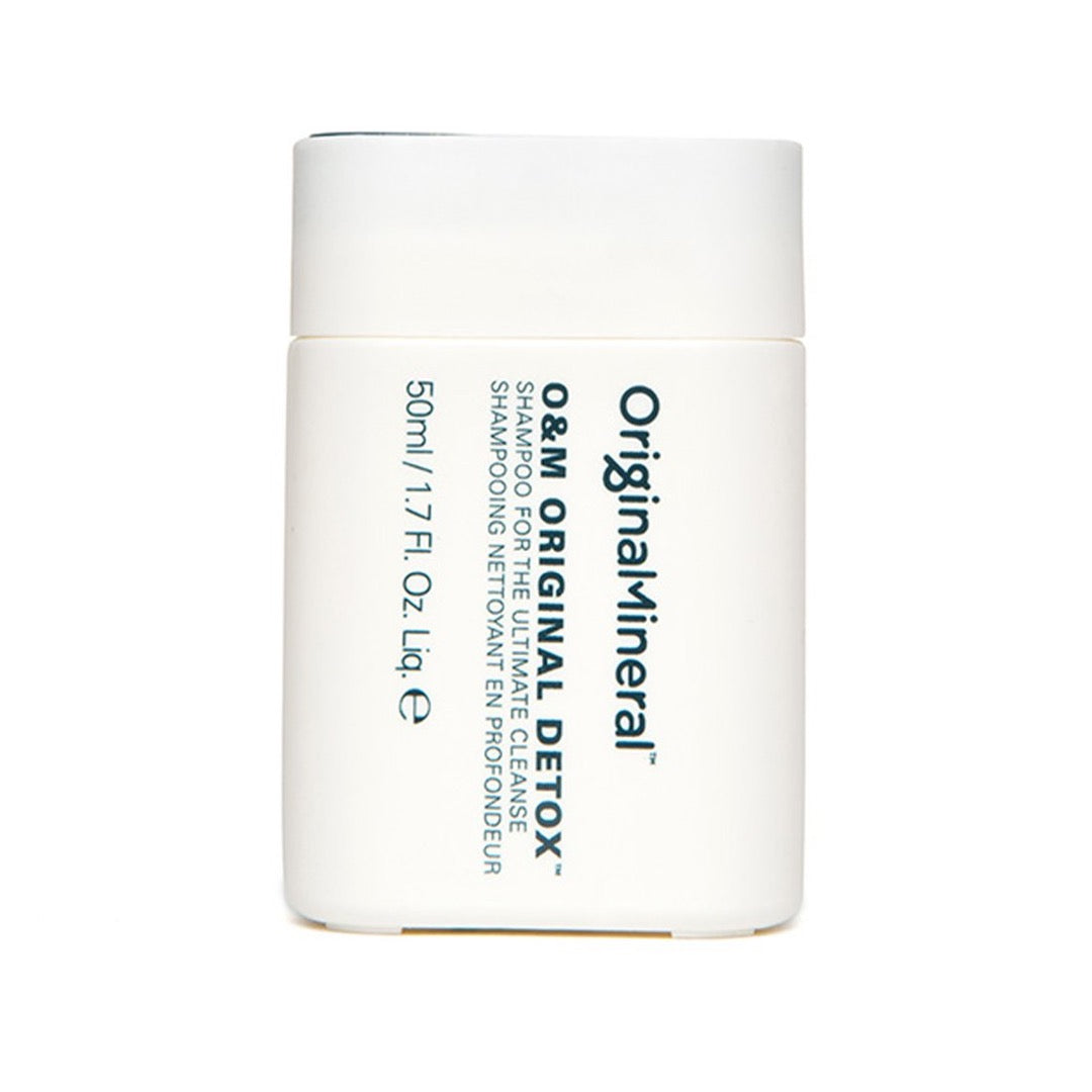 O&M Original Detox Shampoo bottle